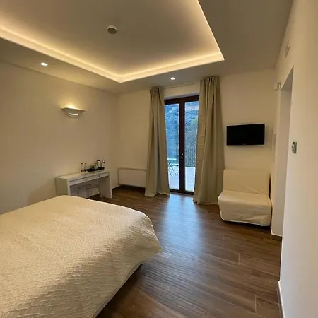 Maera 4* Ραβέλλο